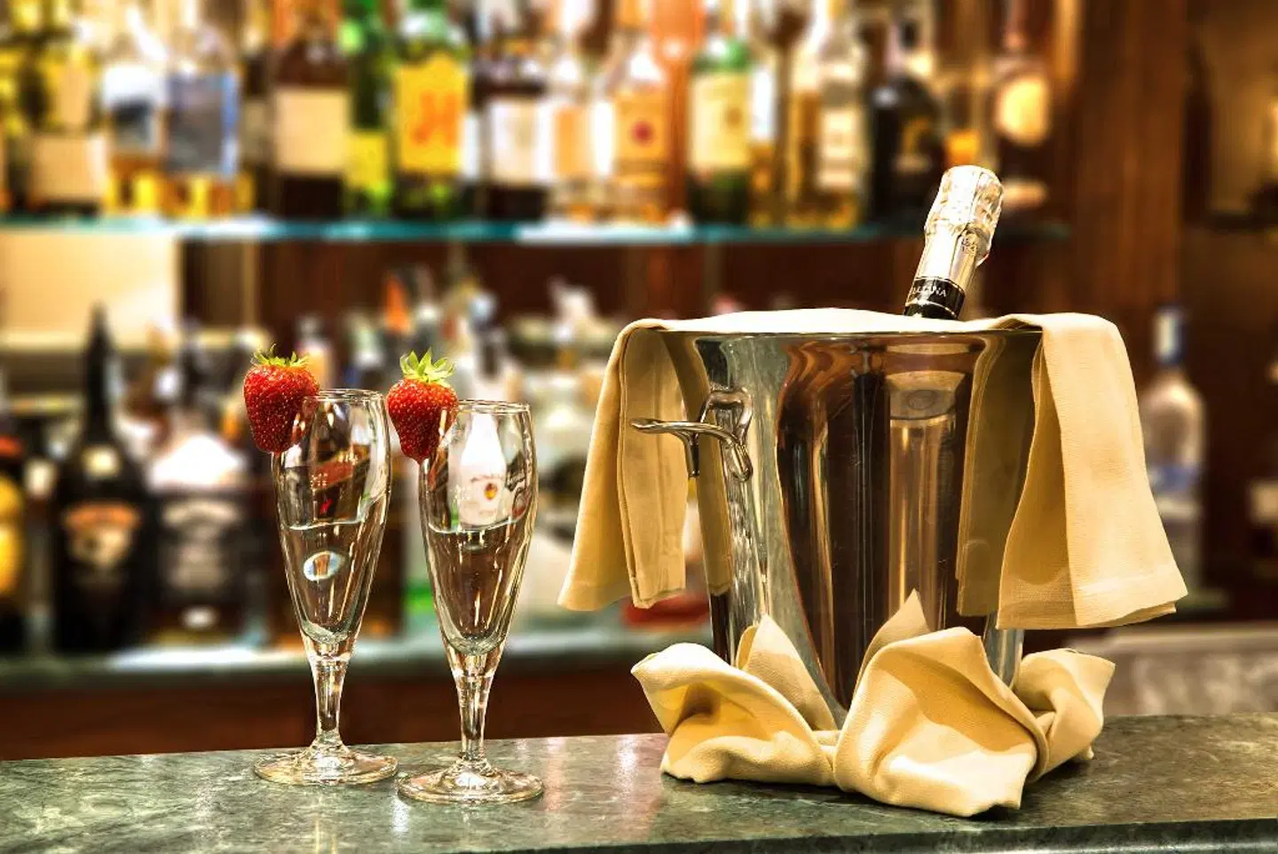 River Palace Hotel Restaurant