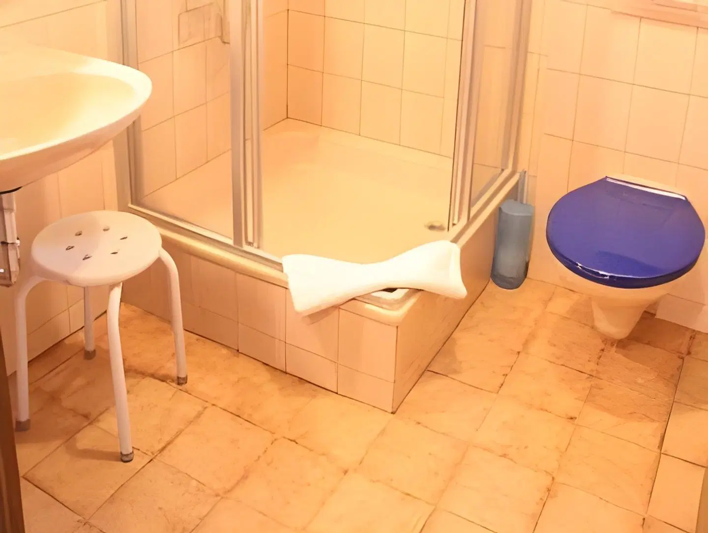 Zur Silbernen Kanne Badezimmer