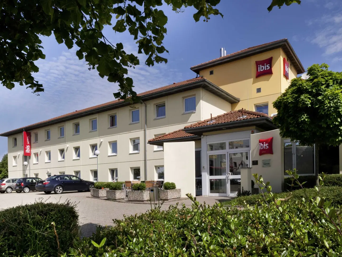 ibis Koeln Frechen EXTERIOR