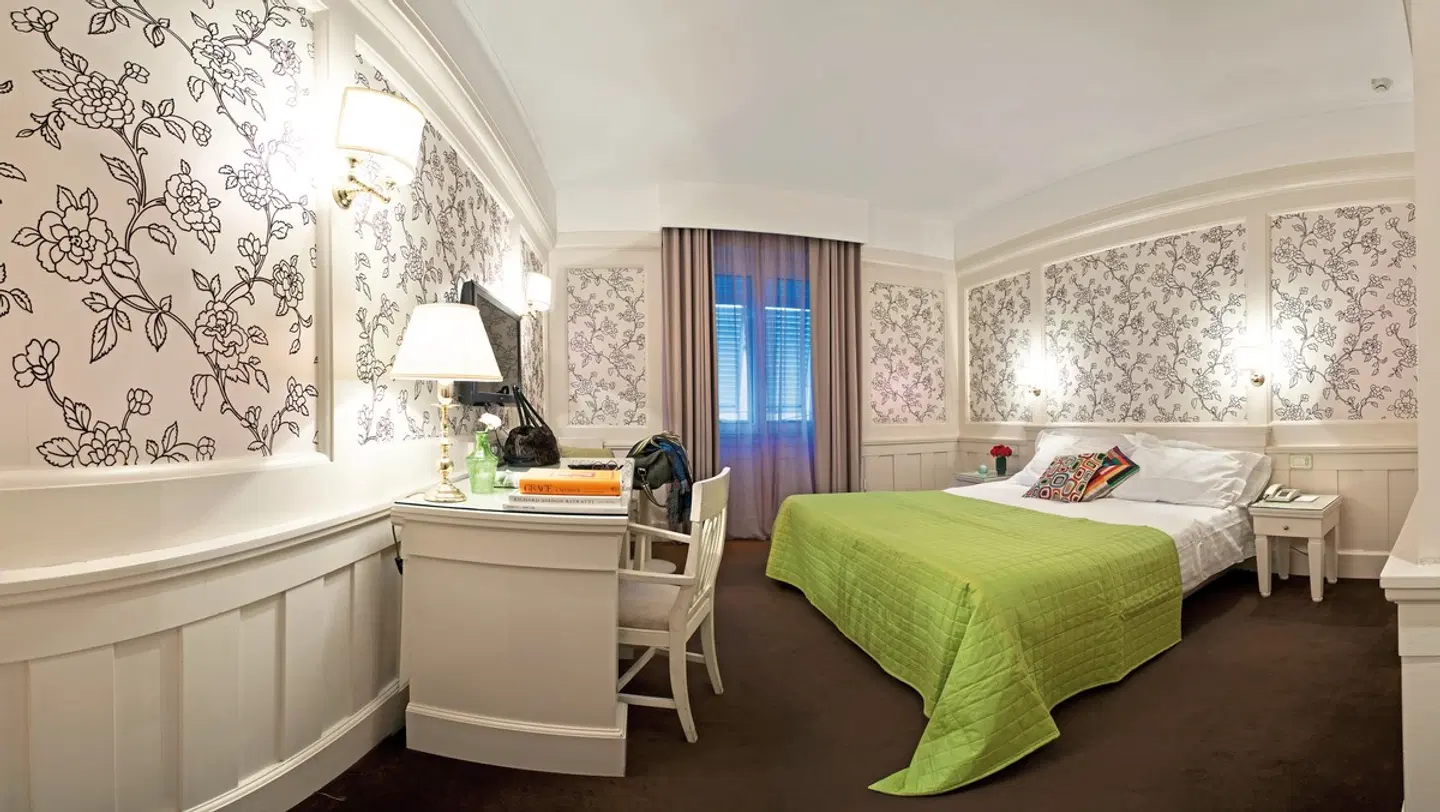 Europa Hotel Design Spa 1877 ROOM_EXAMPLE