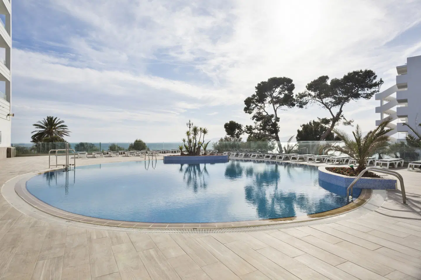 Hotel Best Negresco OUTDOOR_POOL