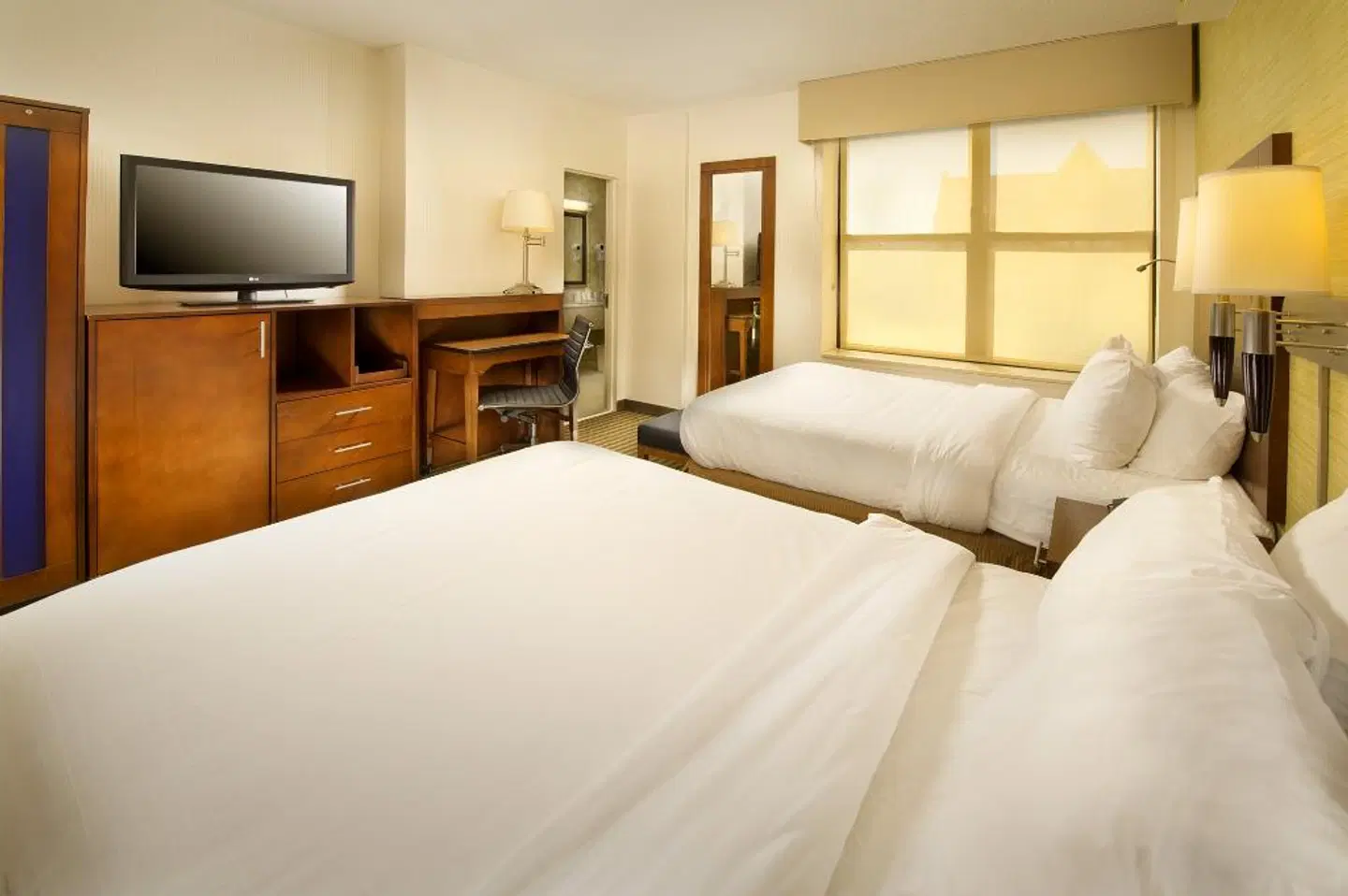 Comfort Inn Downtown DC/Convention Center ROOM_EXAMPLE