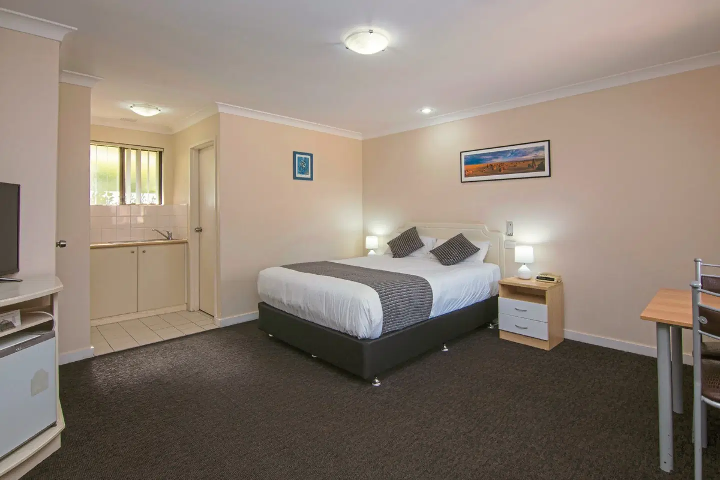 Cervantes Pinnacles Motel ROOM_EXAMPLE