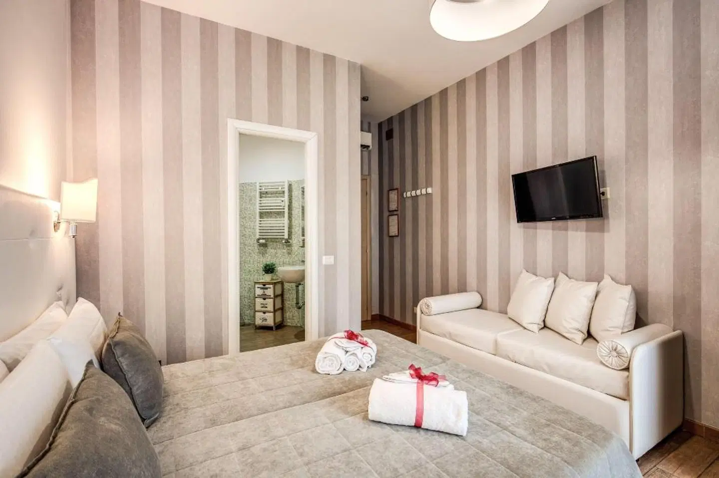 Santamaria Inn ROOM_EXAMPLE