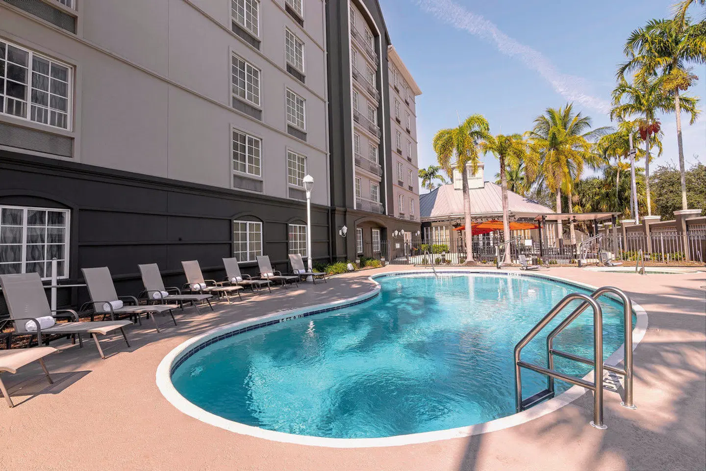 La Quinta Inn & Suites Miami Airport West OUTDOOR_POOL