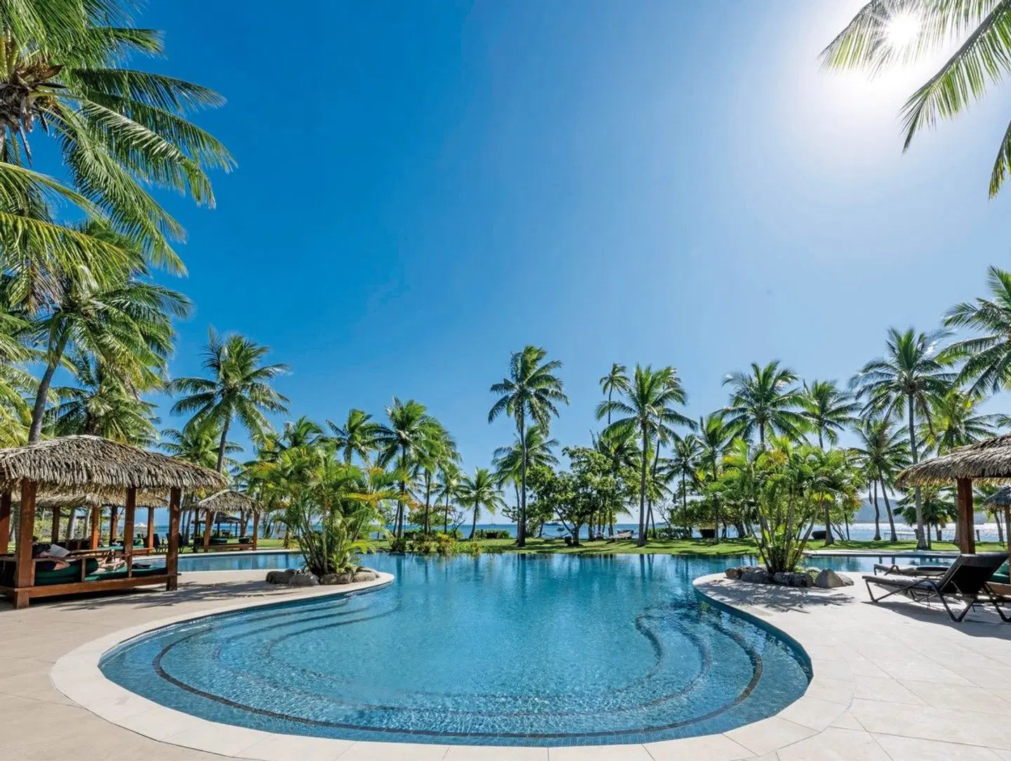 Lomani Island Resort OUTDOOR_POOL