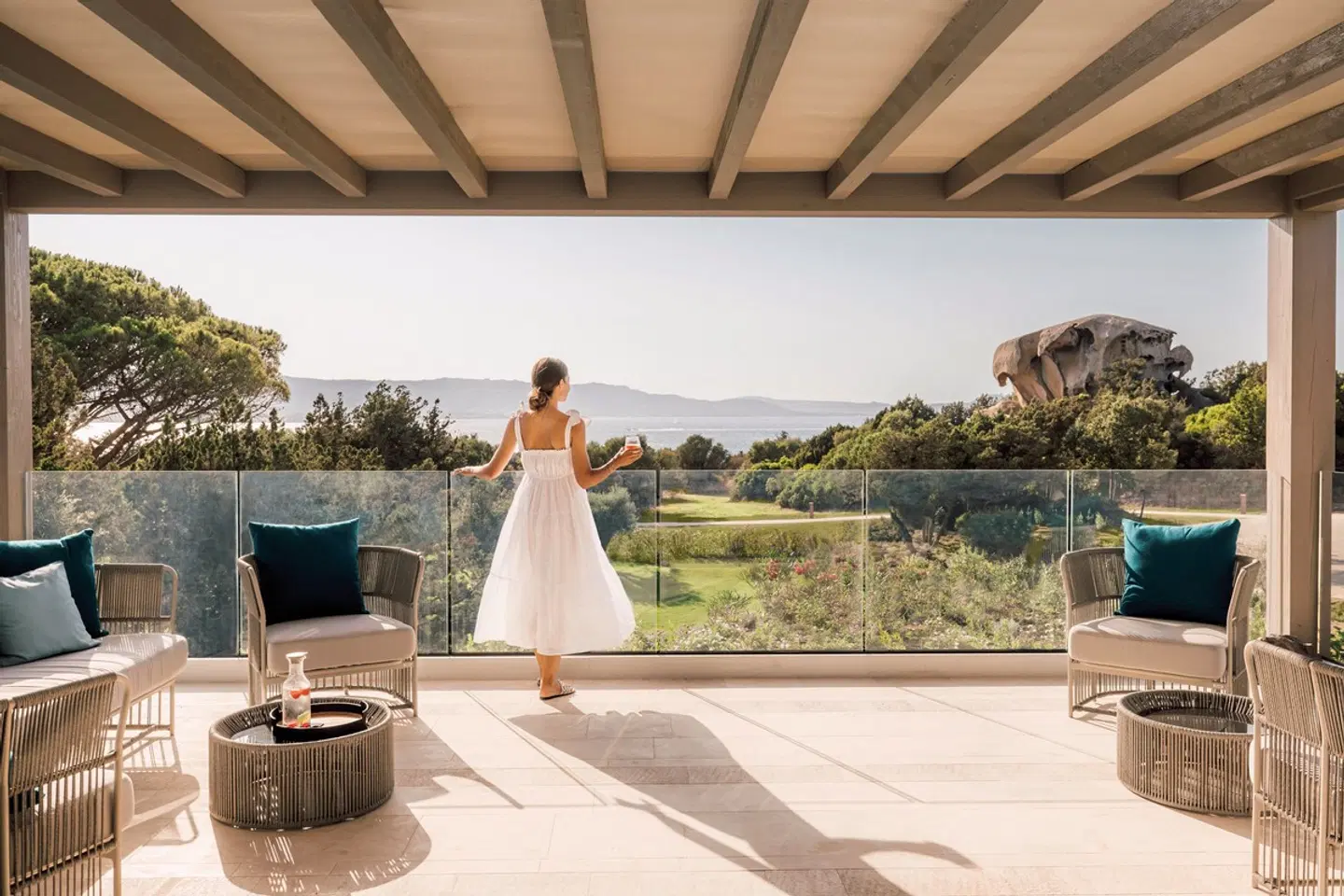 7Pines Resort Sardinia Terrasse