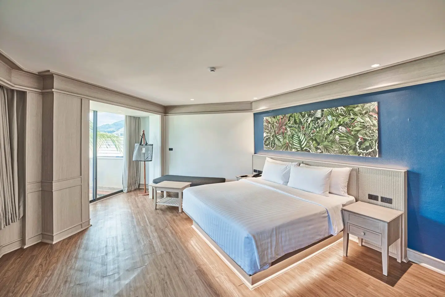 Beyond Resort Kata ROOM_EXAMPLE