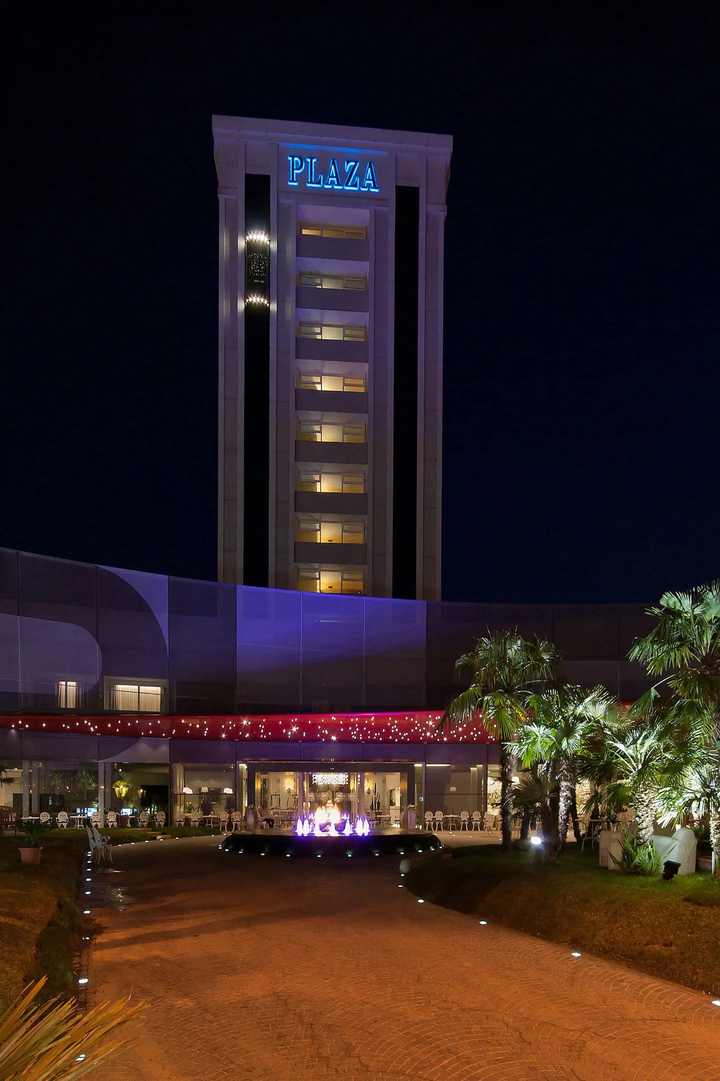 Panoramic Hotel Plaza EXTERIOR