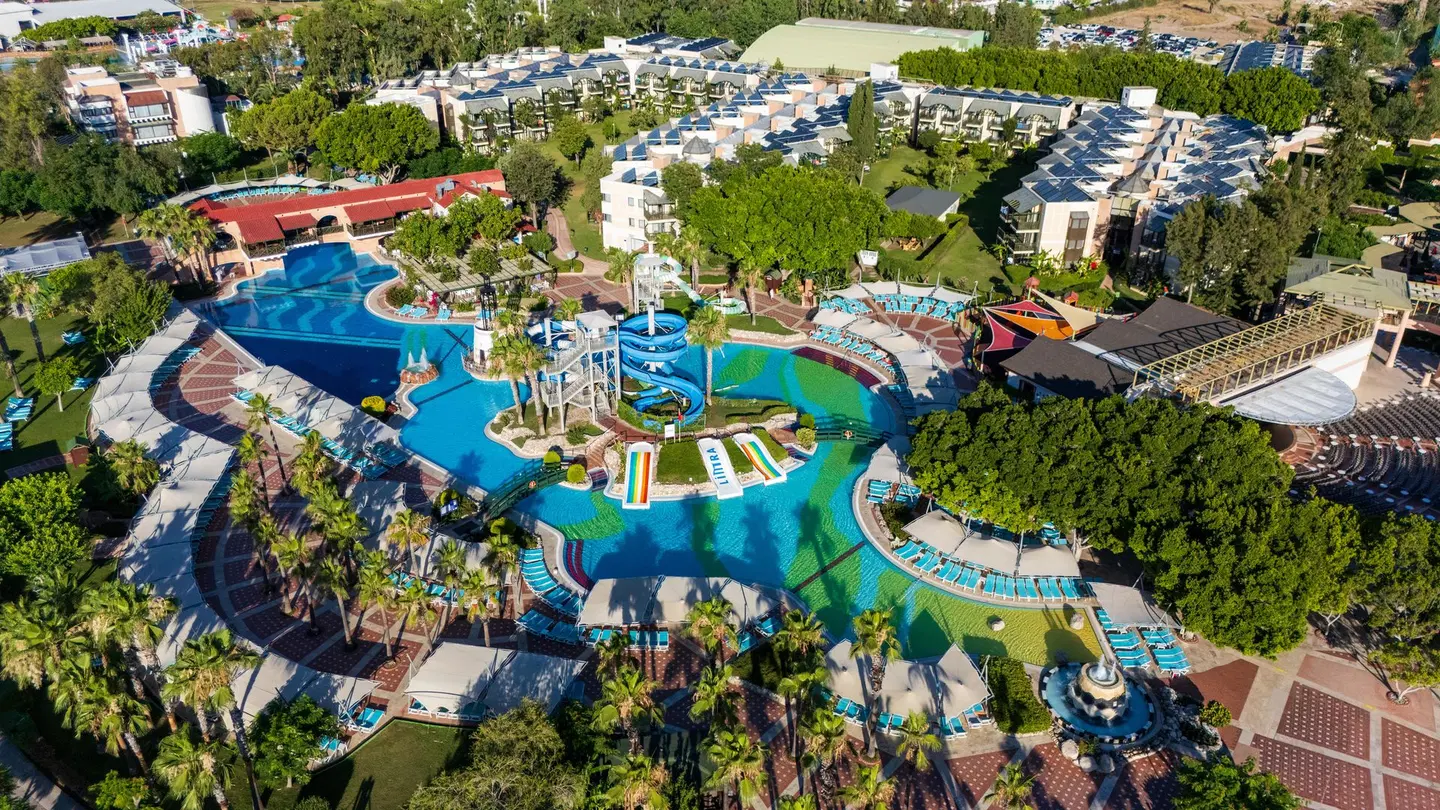 Limak Limra Hotel & Resort OUTDOOR_POOL