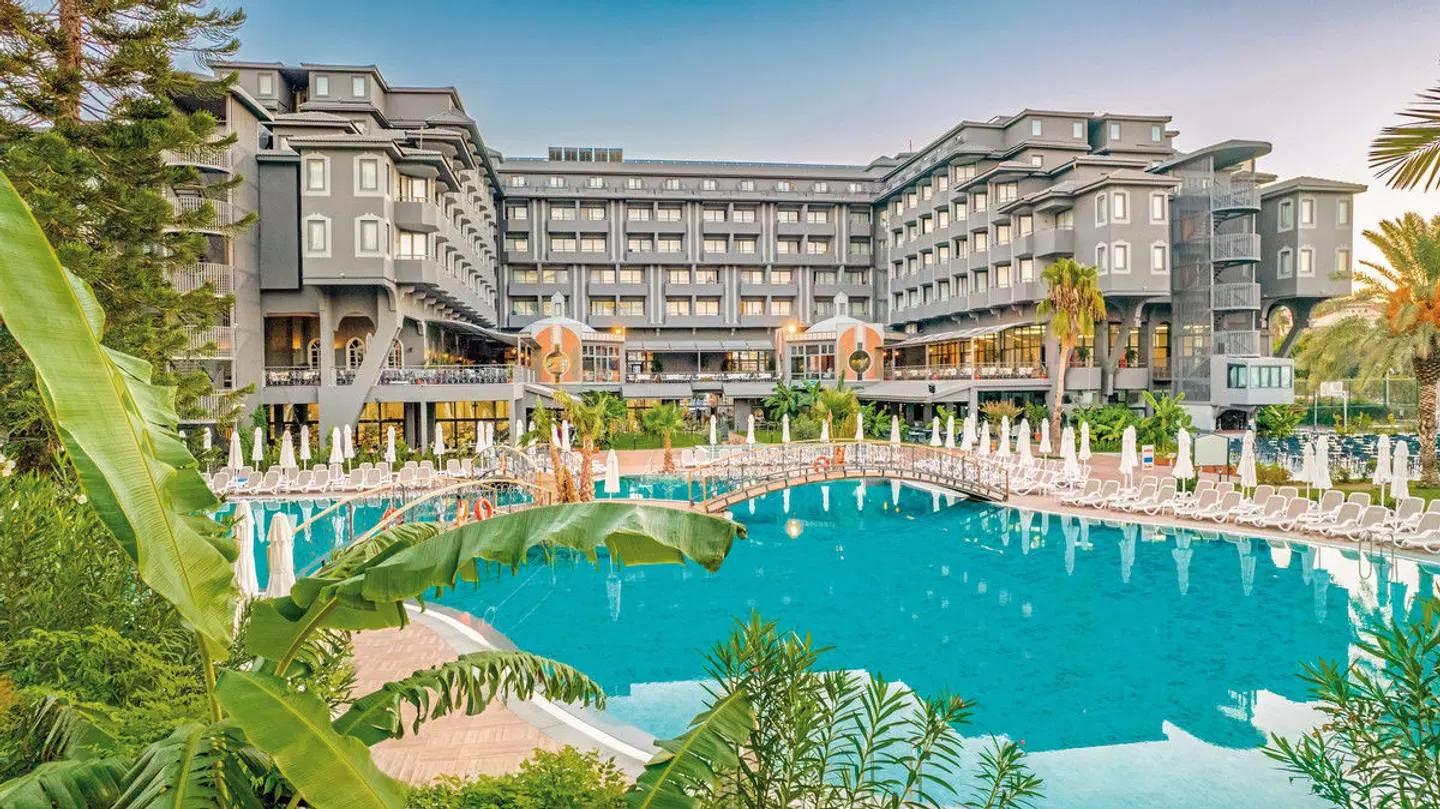 Nova Park OUTDOOR_POOL