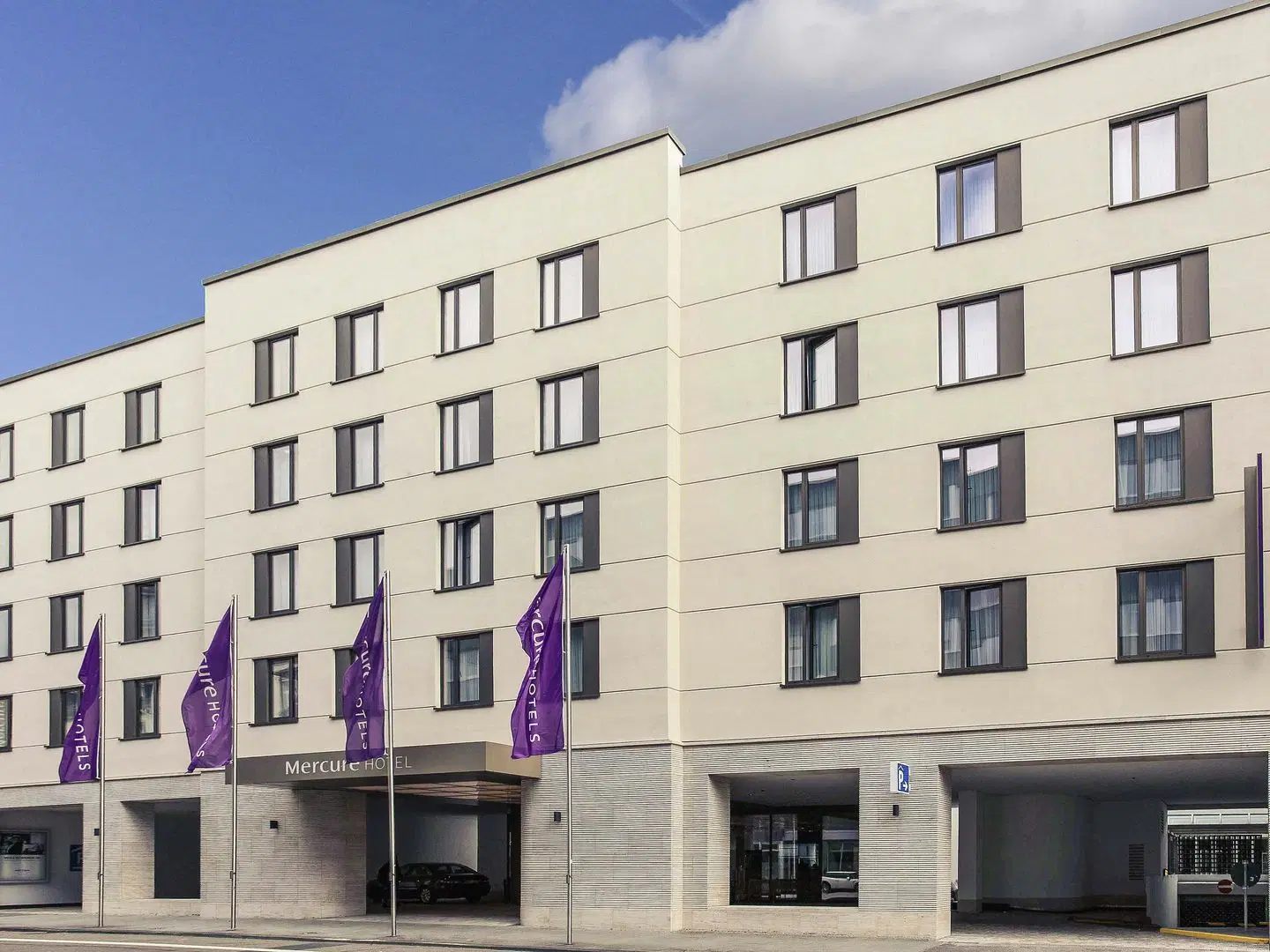 Mercure Wiesbaden City EXTERIOR