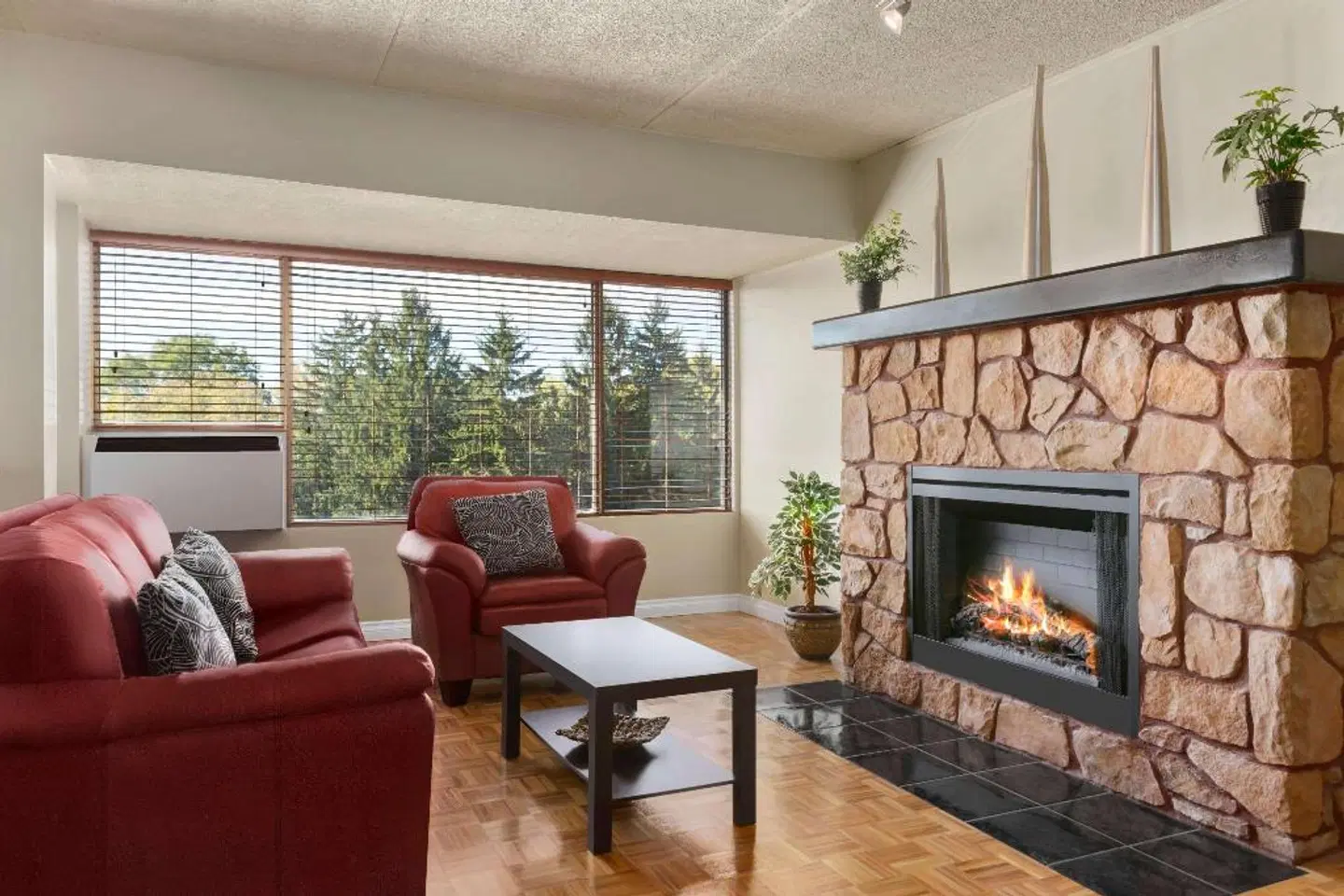 Strata Hotel LOUNGE_LOBBY