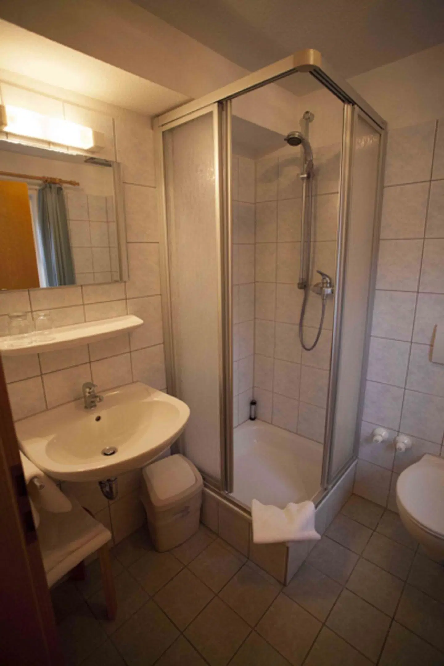 Pension Elke Rothenburg Badezimmer