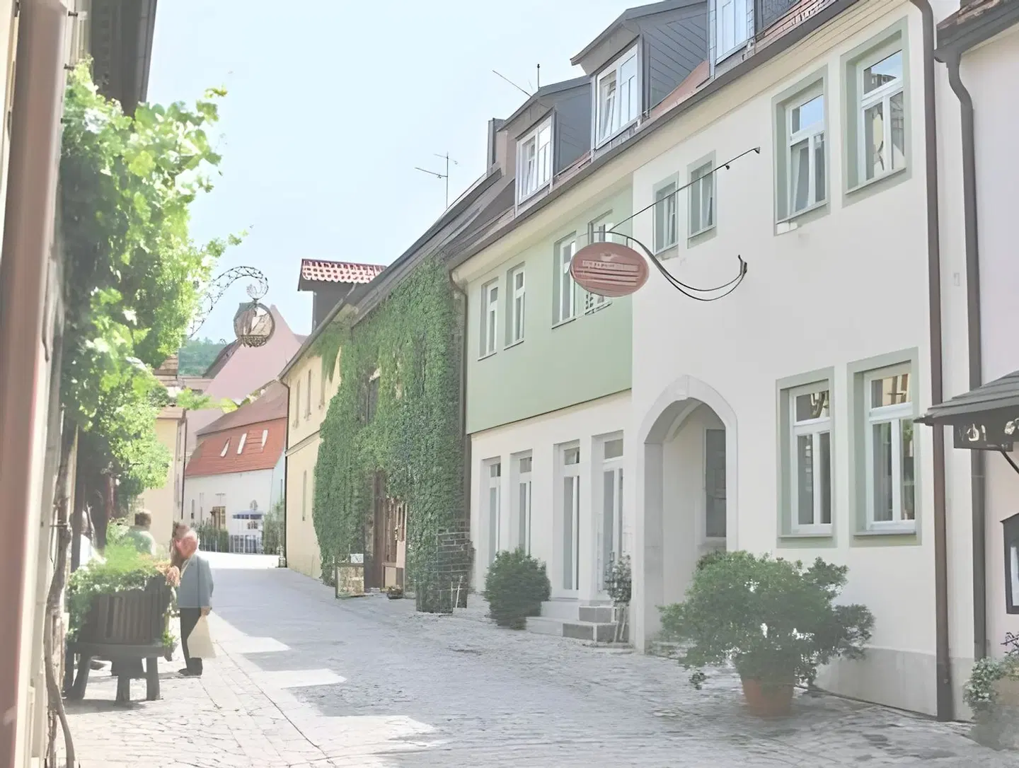 Hotel & Weingut Artur Steinmann EXTERIOR
