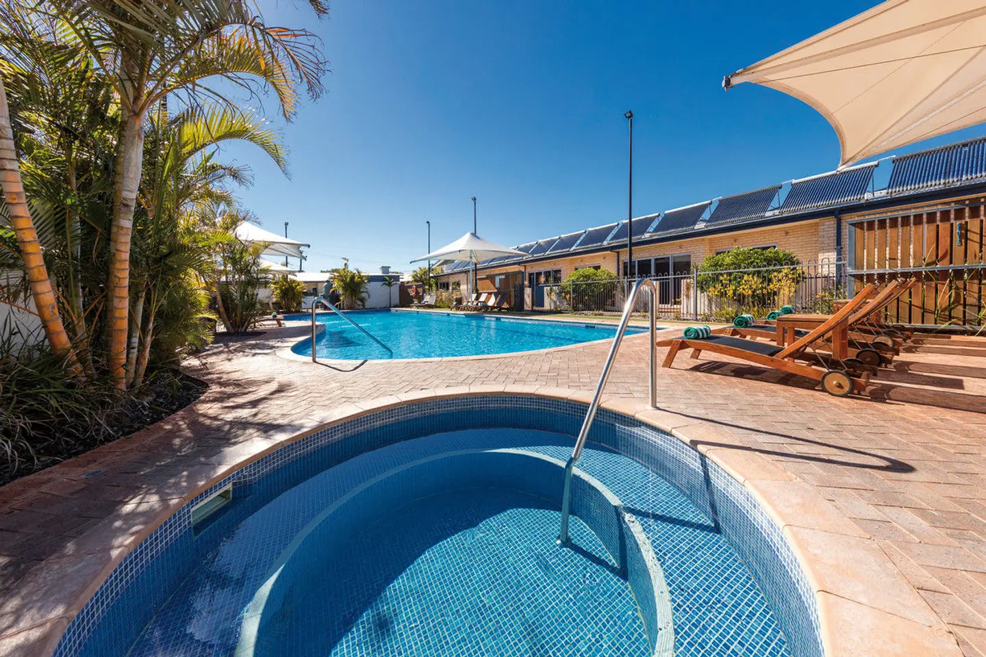 Nesuto Geraldton Apartment Hotel OUTDOOR_POOL