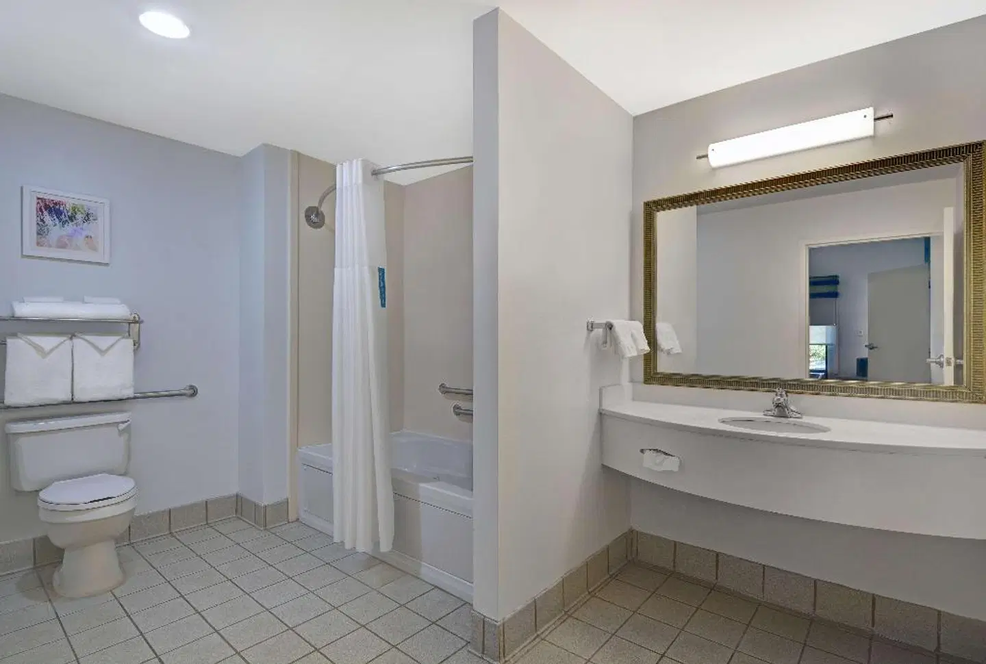 Hampton Inn Panama City Beach Badezimmer