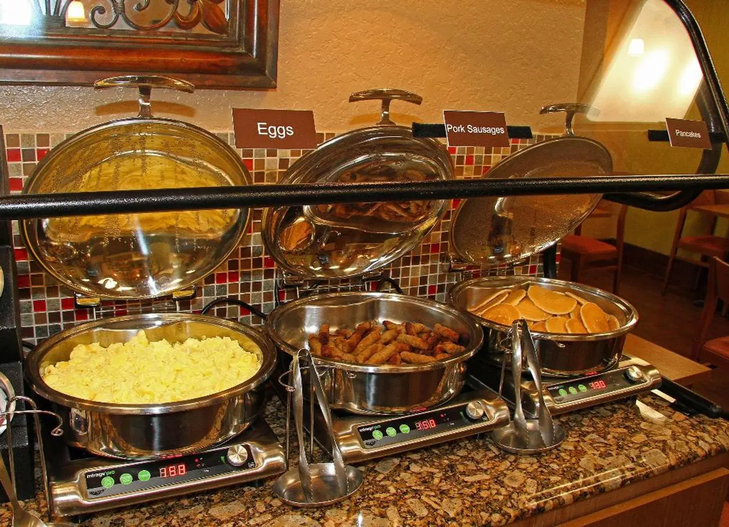 Best Western PLUS Universal Inn Restaurant