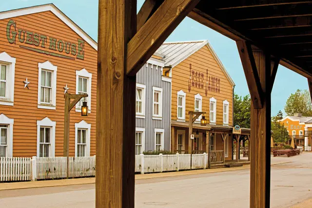 Disney Hotel Cheyenne LOUNGE_LOBBY
