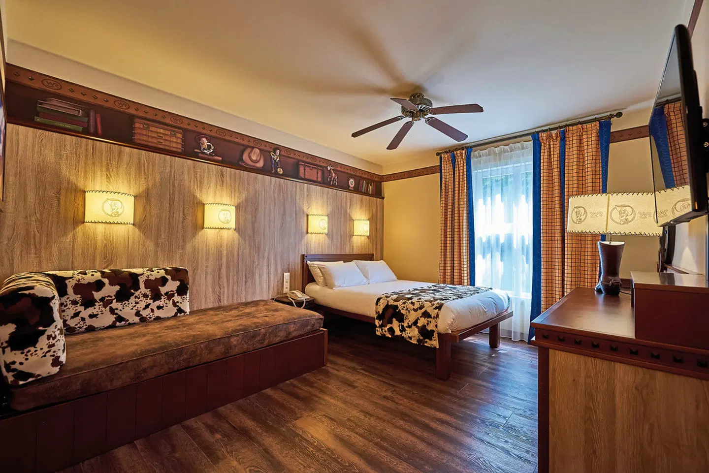 Disney Hotel Cheyenne ROOM_EXAMPLE
