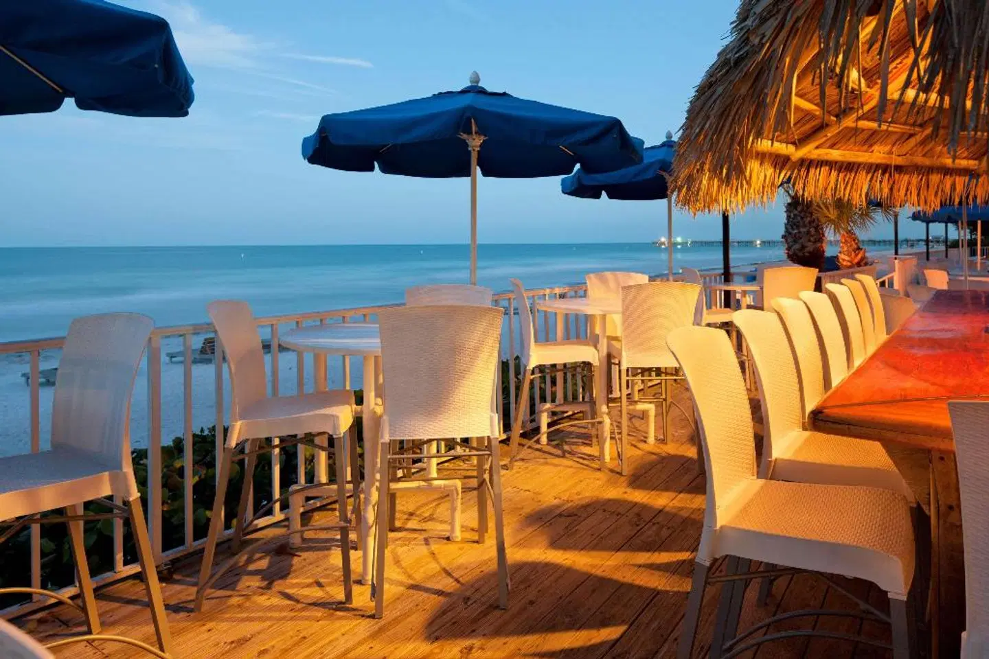 DoubleTree by Hilton Beach Resort Tampa Bay/North Redington Beach Bar