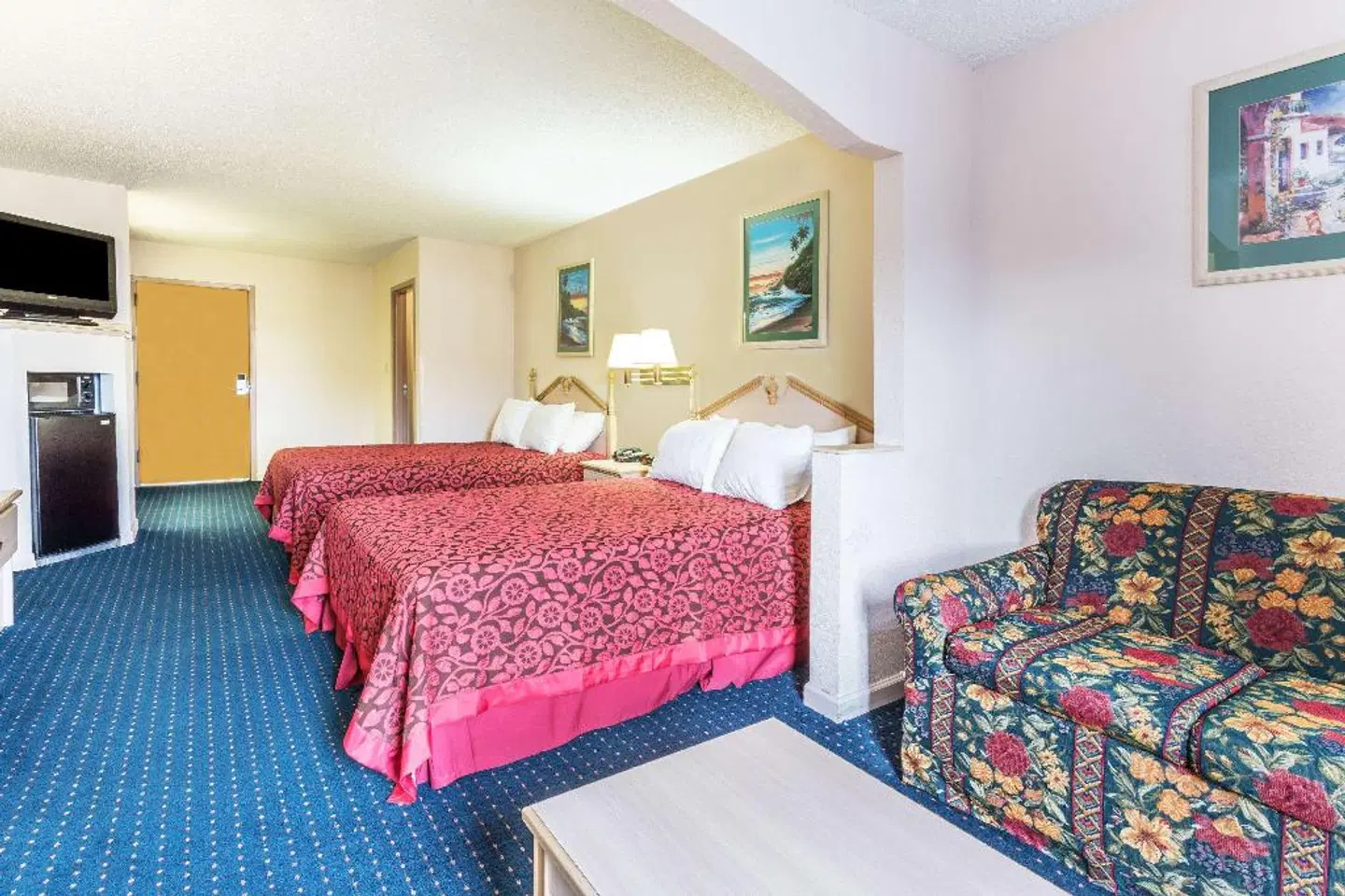 Days Inn by Wyndham Panama City/Callaway ROOM_EXAMPLE