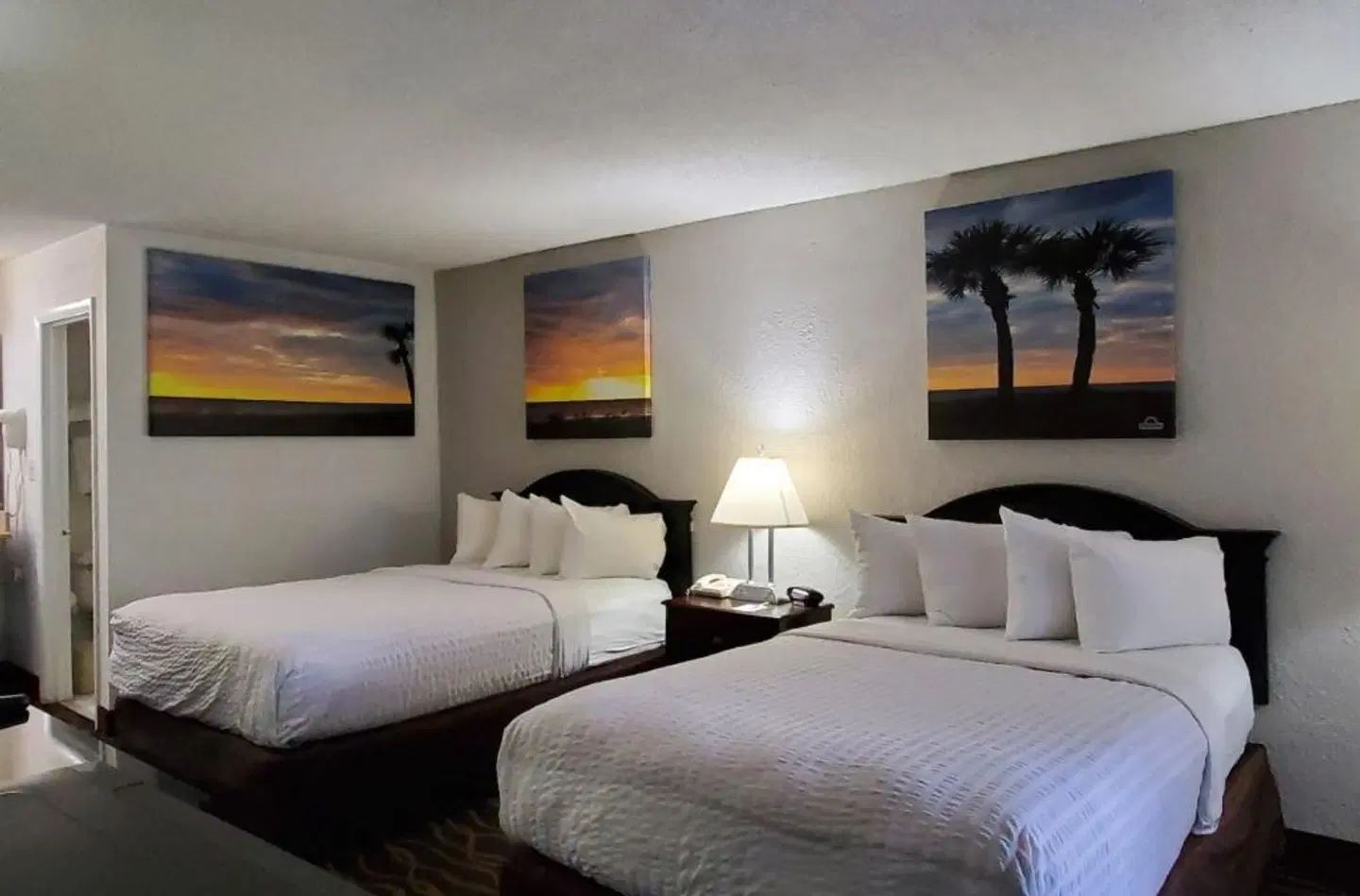 Days Inn by Wyndham Stuart ROOM_EXAMPLE