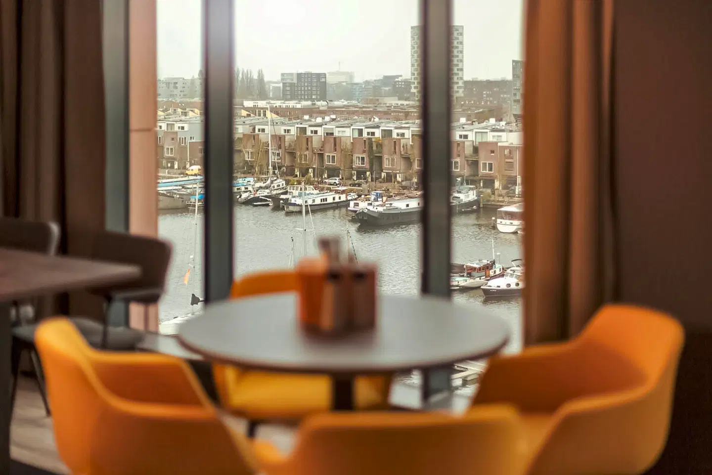 the niu Fender Amsterdam - inkl. Formel 1 Wochenend-Ticket Zandvoort LOUNGE_LOBBY