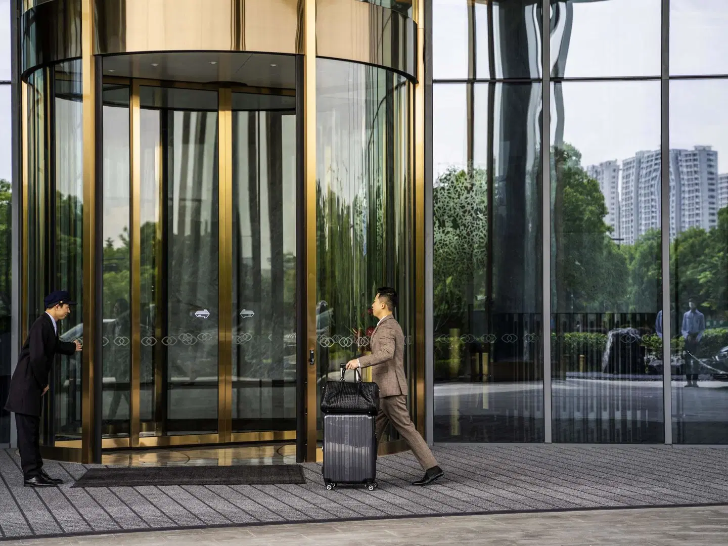 Sofitel Hangzhou Yingguan Hotel PEOPLE