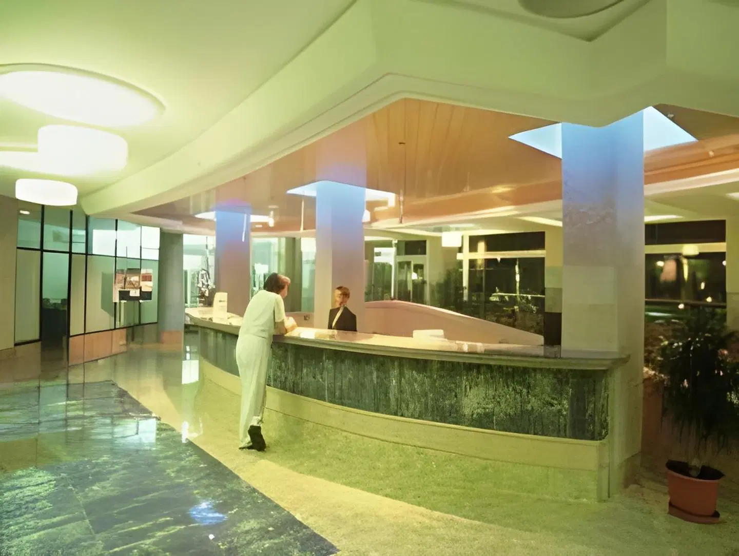 Blau Parc & Spa Hallenbad