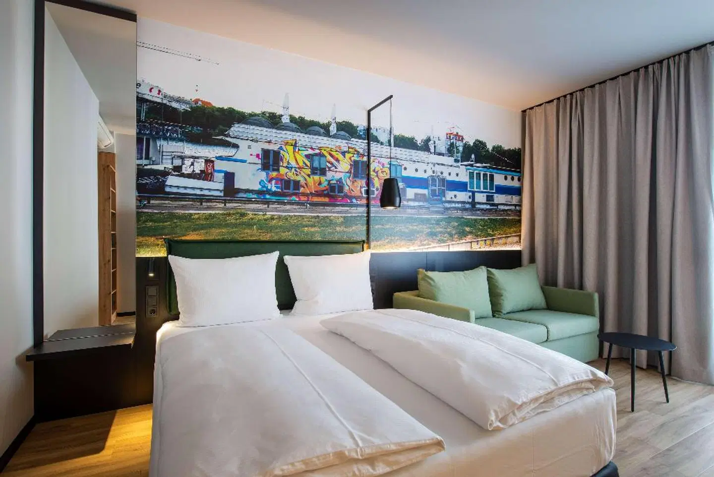 Vienna House Easy by Wyndham Berlin Potsdamer Platz ROOM_EXAMPLE