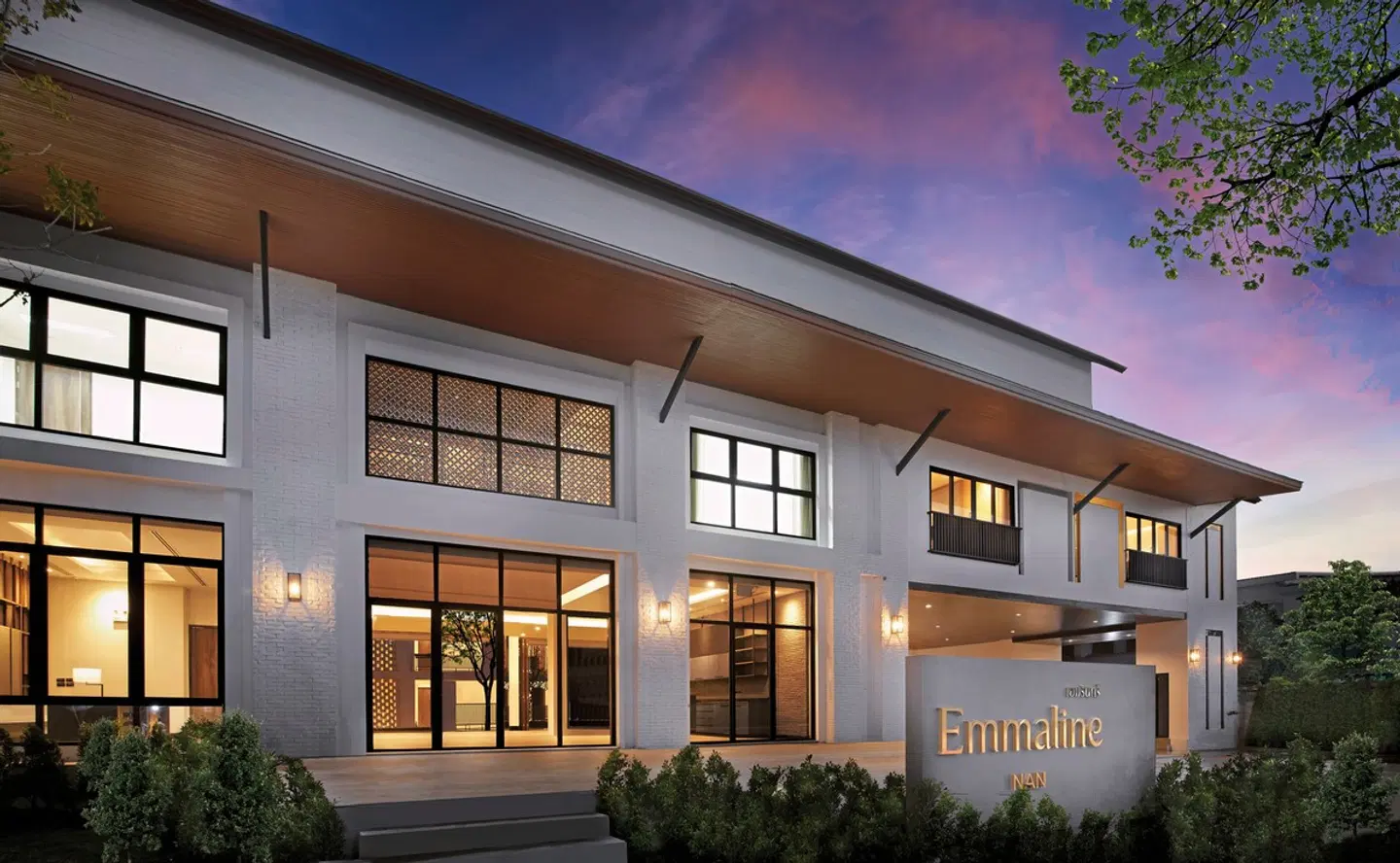 Emmaline Hotel Nan EXTERIOR