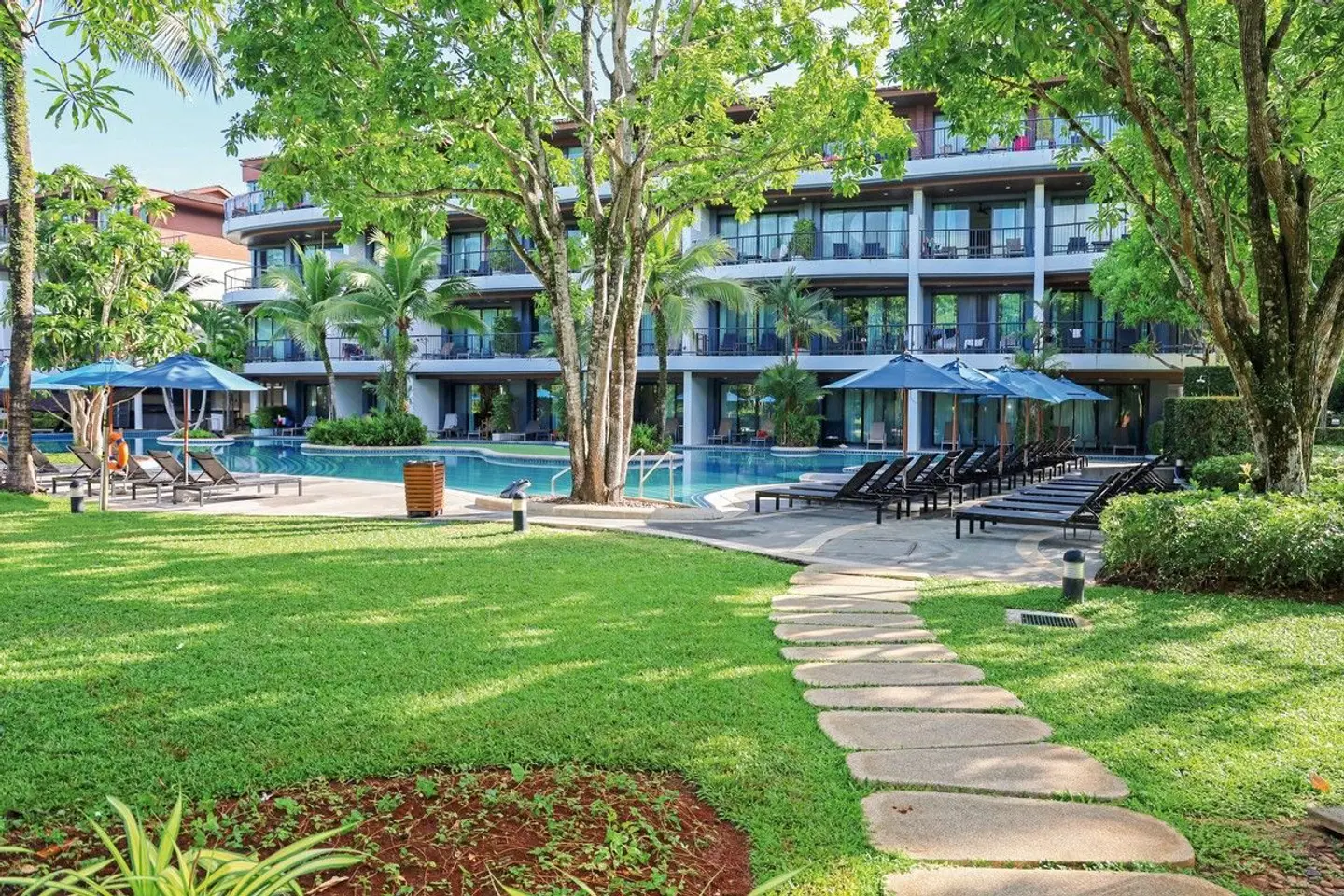 Holiday Ao Nang Beach Resort, Krabi Garten