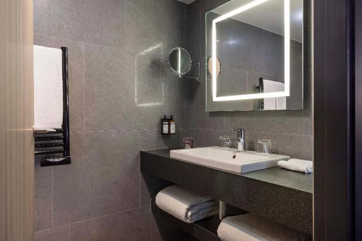 Hôtel Opéra Liège Badezimmer