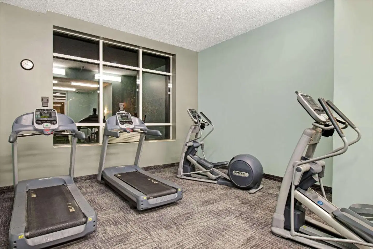 Ramada by Wyndham, Niagara Falls Near Fallsview District SPORTS_AND_LEISURE