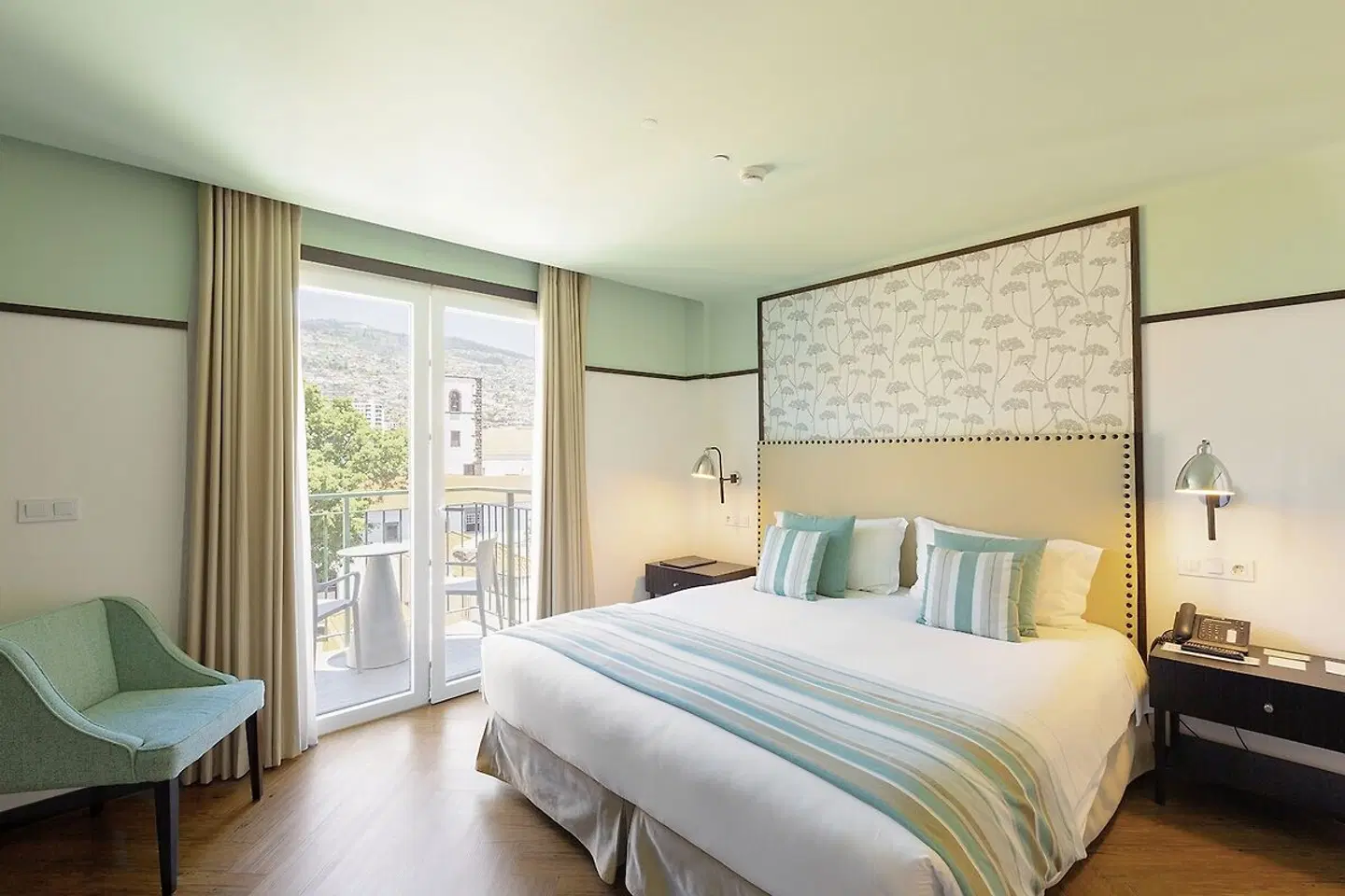 Castanheiro Boutique Hotel ROOM_EXAMPLE