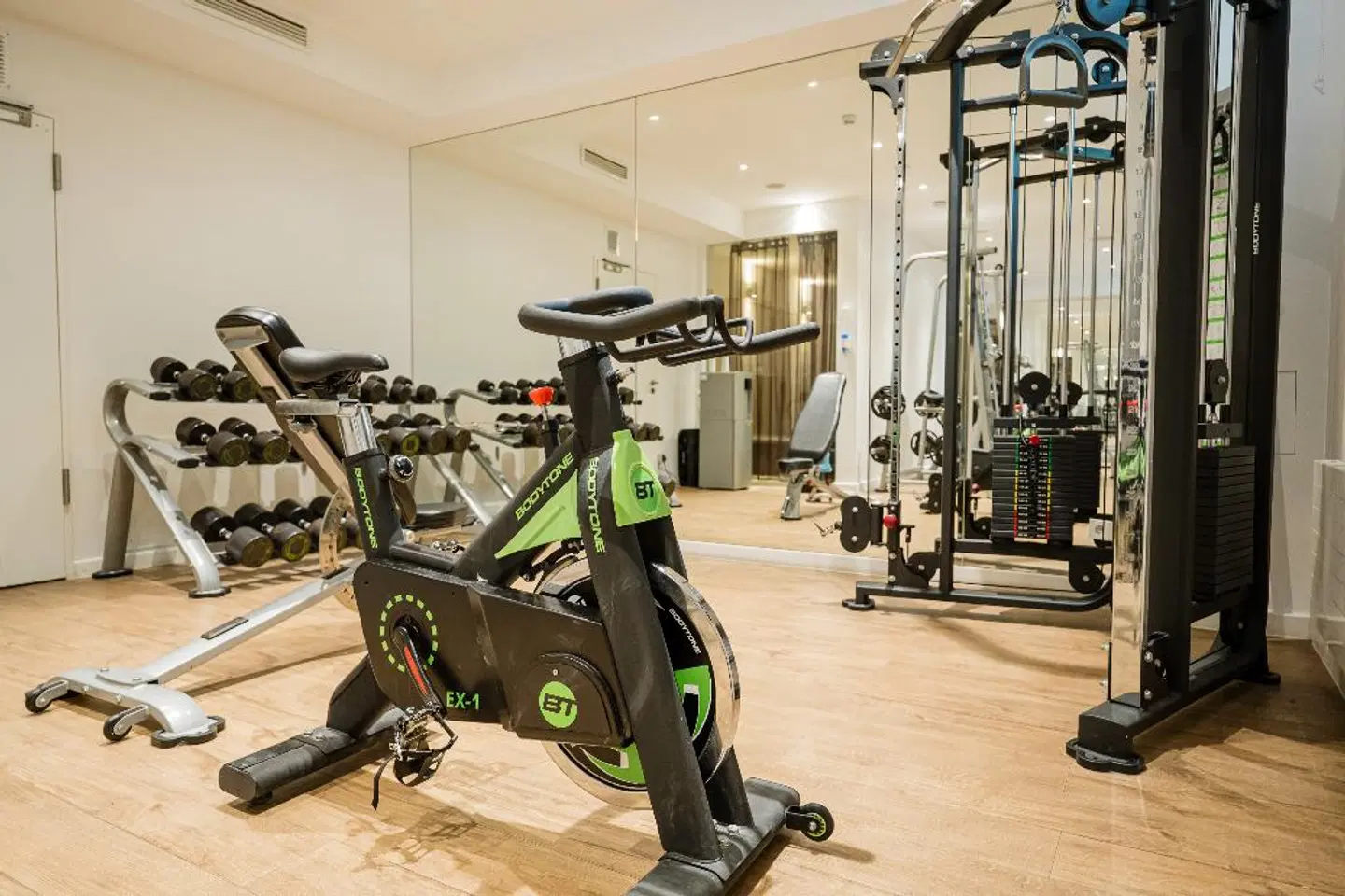 Homaris West Side SPORTS_AND_LEISURE