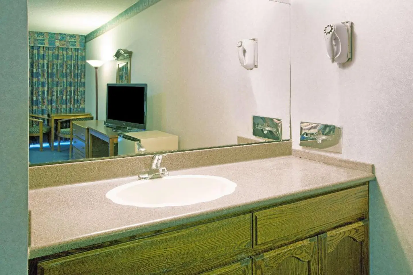 Travelodge by Wyndham Ocean Front Badezimmer