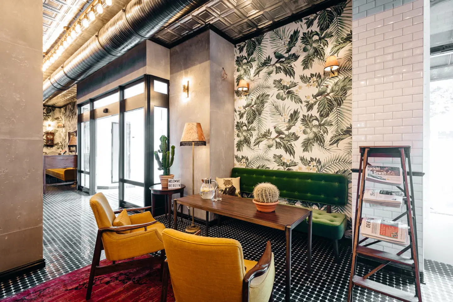 Max Brown Ku'damm Terrasse