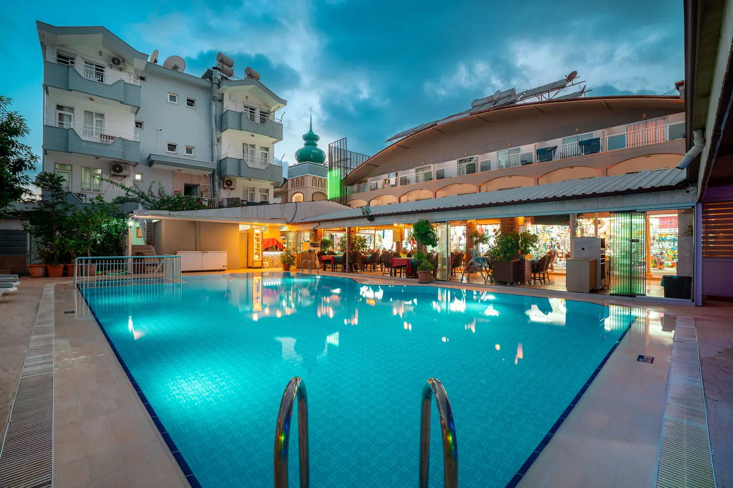 Orient Apart Otel OUTDOOR_POOL