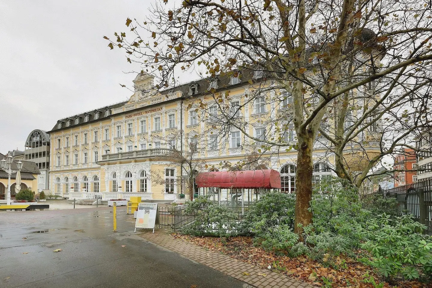 Eurostars Park Hotel Maximilian EXTERIOR