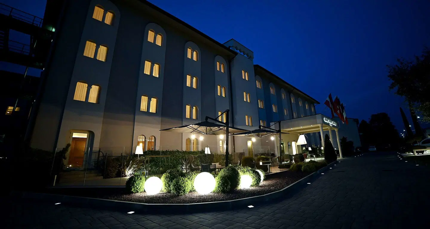 Best Western Grand Hotel Guinigi EXTERIOR