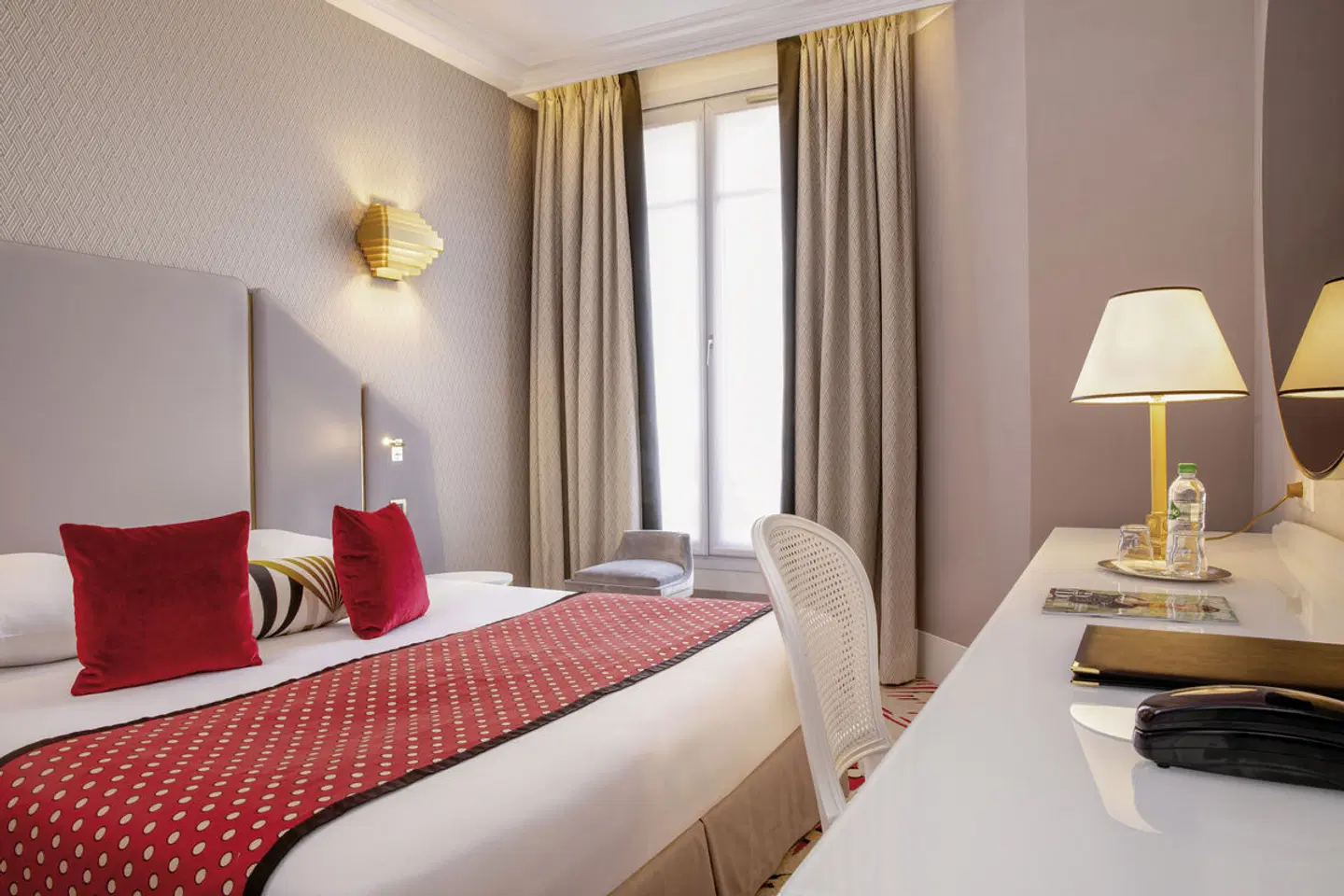 Hotel Victor Hugo Paris Kléber ROOM_EXAMPLE