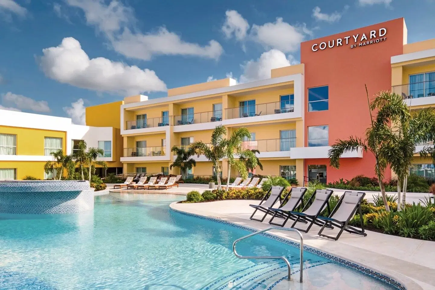 Courtyard by Marriott Curaçao OUTDOOR_POOL