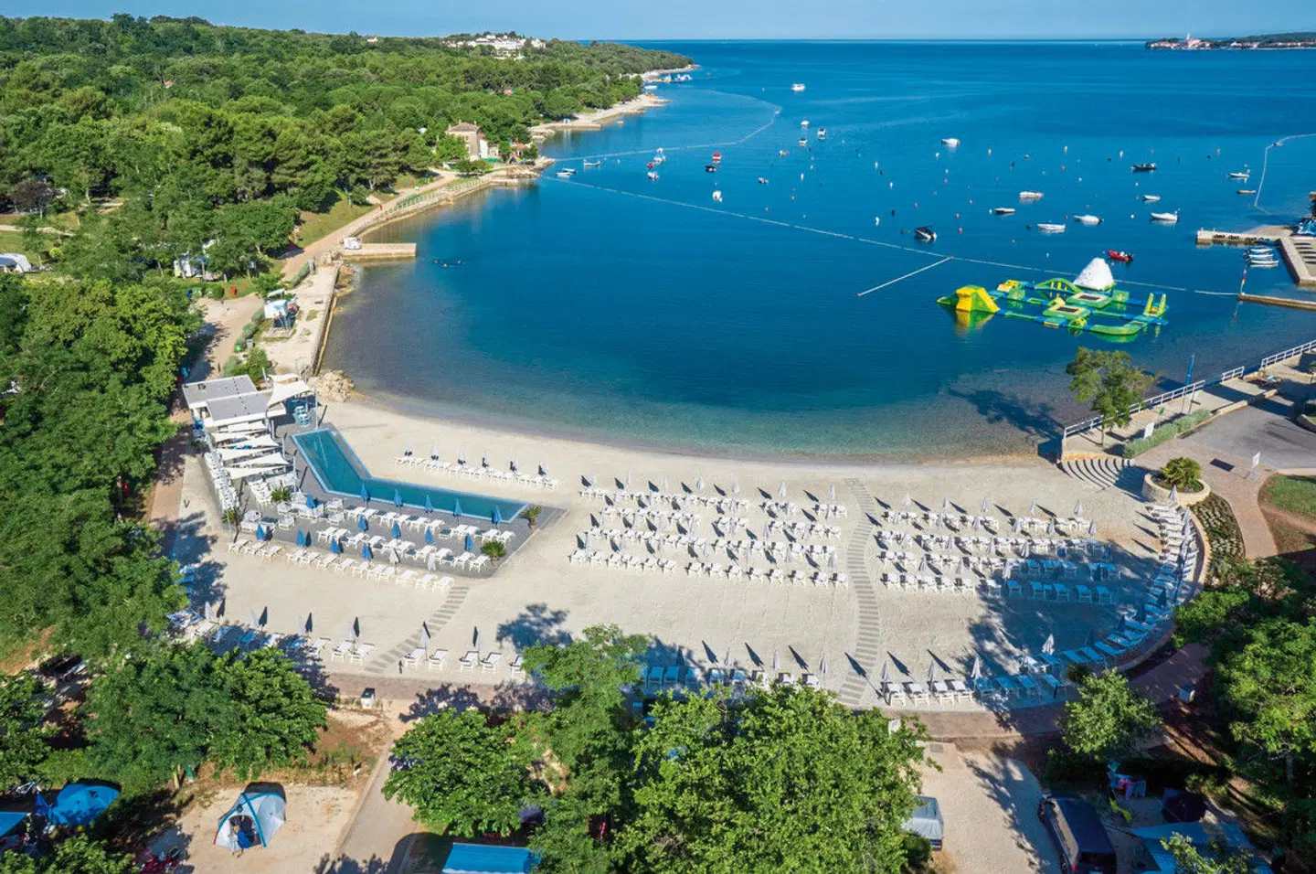 Lanterna Premium Camping Resort  (by Happy Camp) Strand