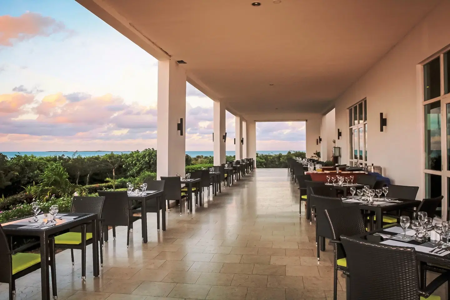 Valentin Perla Blanca Bar