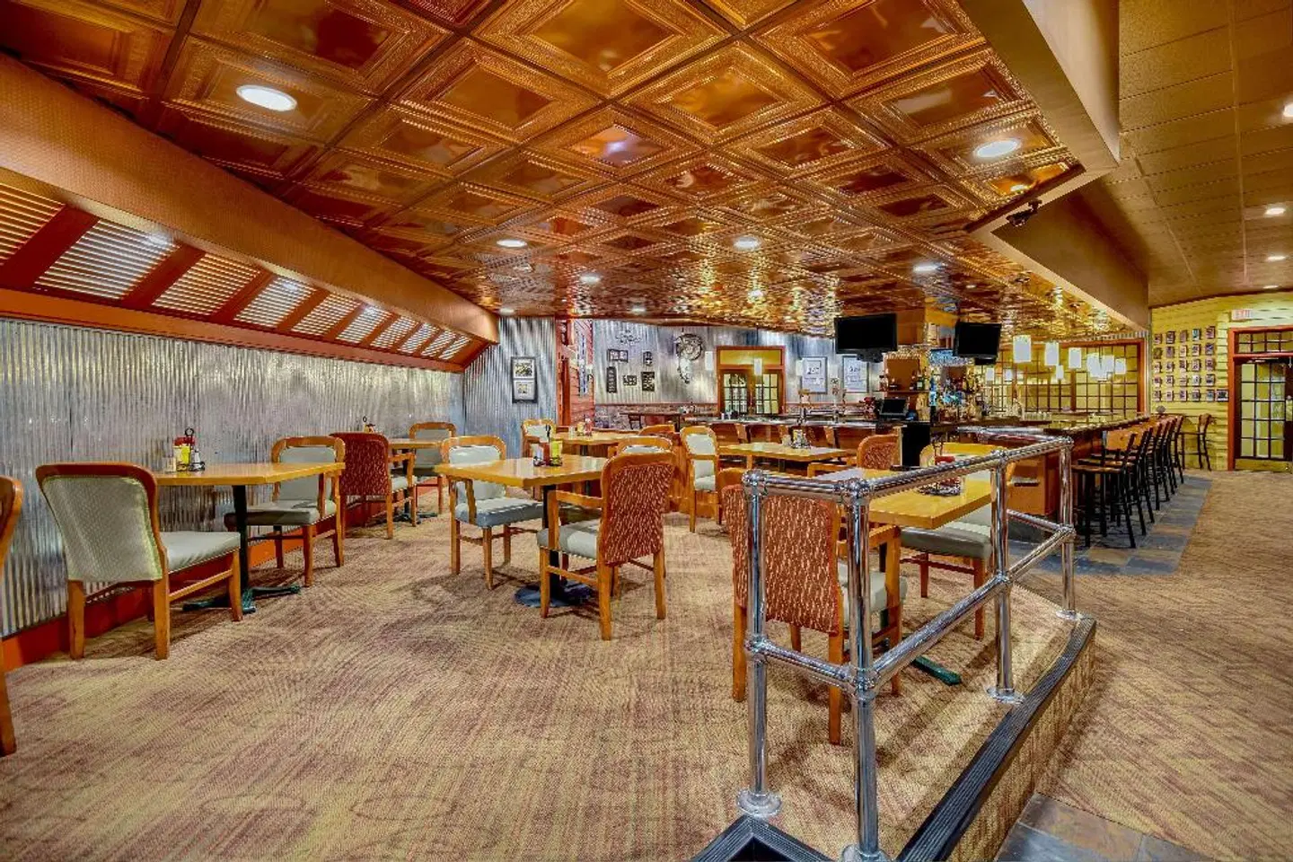 Wyndham Garden York Bar