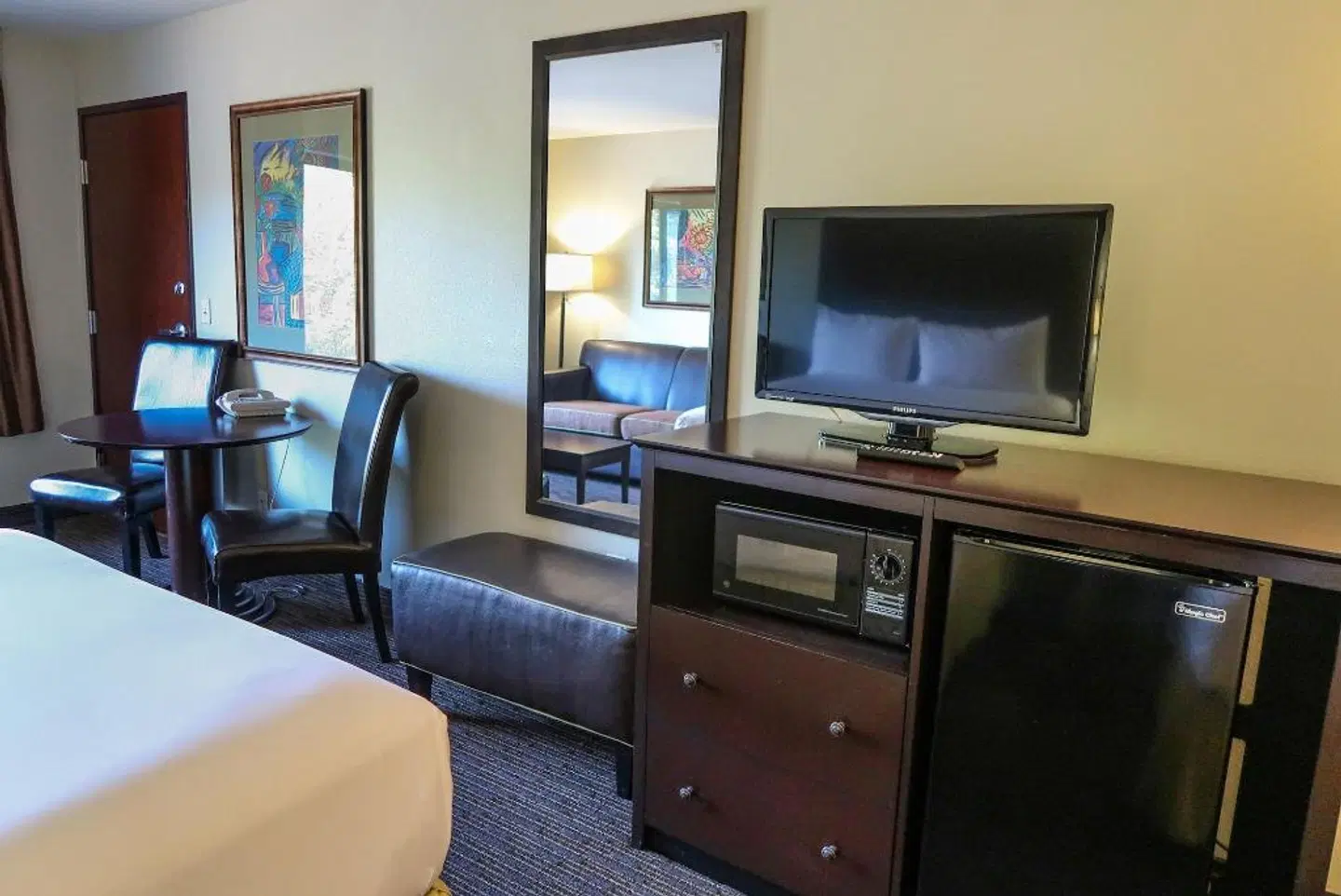 Oxford Suites Portland - Jantzen Beach ROOM_EXAMPLE