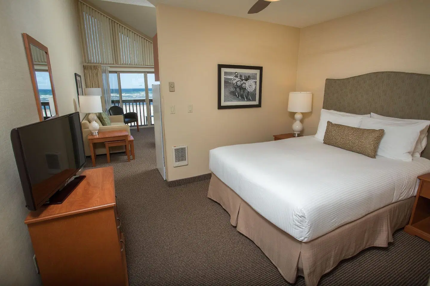 Schooner's Cove Inn ROOM_EXAMPLE