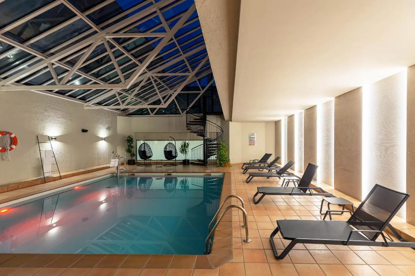 Parador De La Seu D'urgell Hallenbad